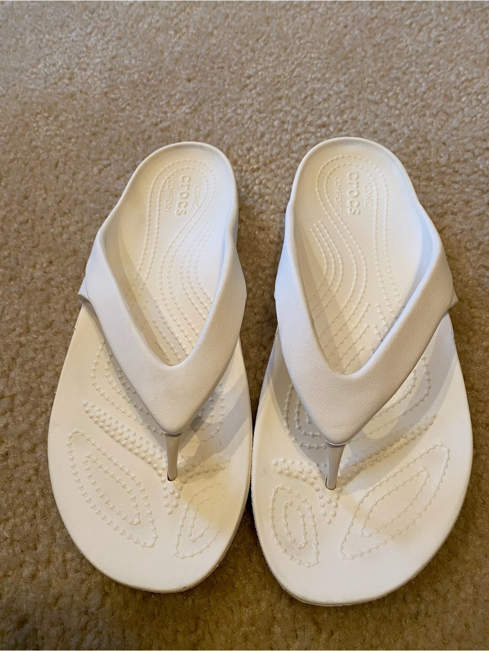 CROCS Women’s White Kadee II Flip Flop Sandals